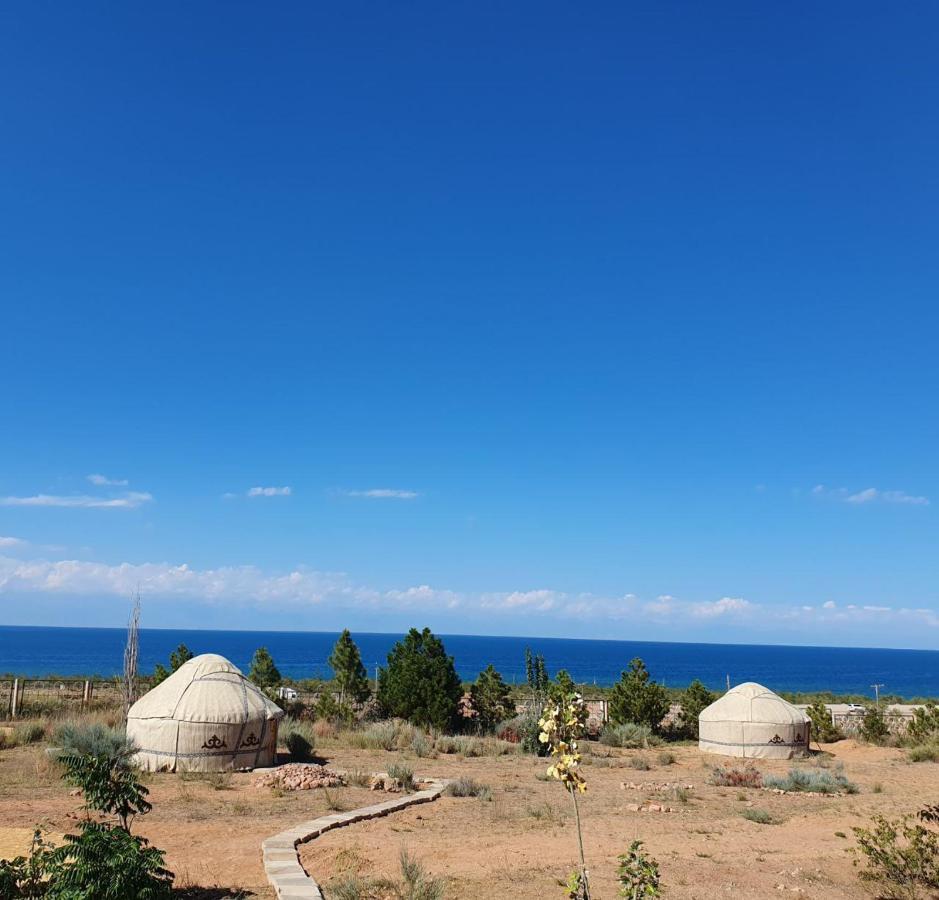 Agat Yurt Camp Bed & Breakfast Kaji-Say Bagian luar foto