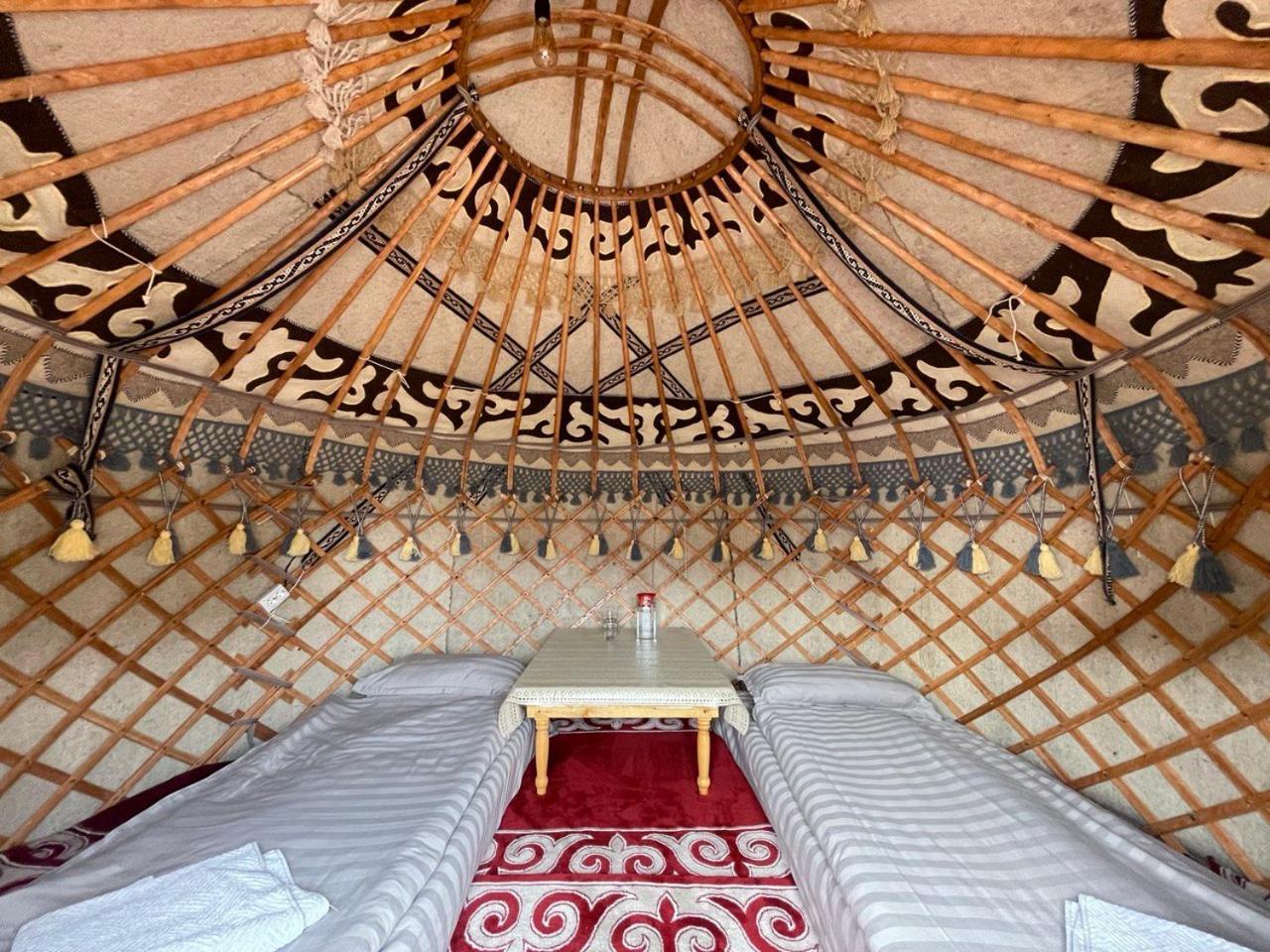 Agat Yurt Camp Bed & Breakfast Kaji-Say Bagian luar foto
