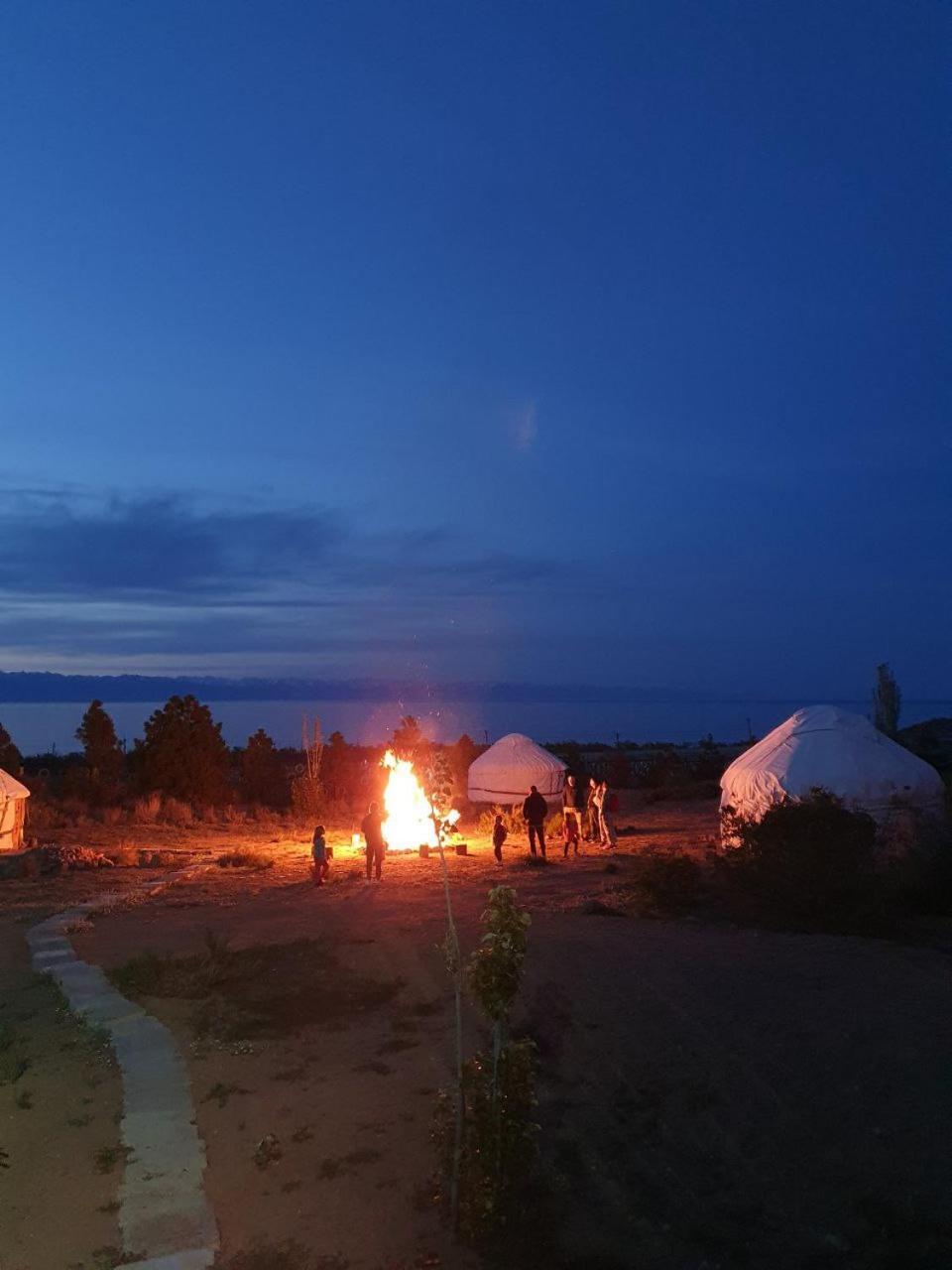 Agat Yurt Camp Bed & Breakfast Kaji-Say Bagian luar foto